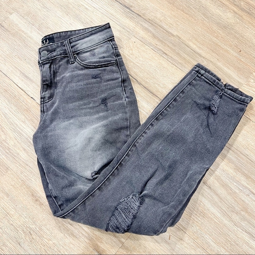Letter To Juliet Black Distressed Boyfriend Jeans